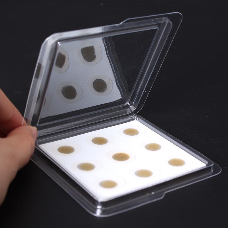 マイクロニードルパッチにきび